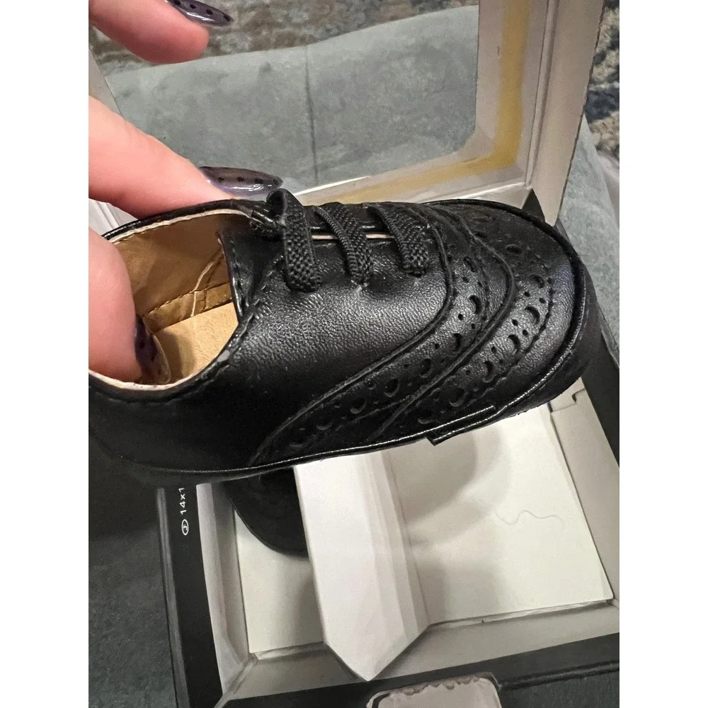 Kenneth Cole New York Black Leather Wingtip Oxford Baby Shoes Infant Size 1